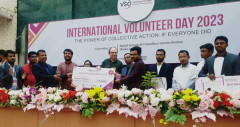 ভিএসওর ন্যাশনাল ভলান্টিয়ার অ্যাওয়ার্ড জিতলেন ডা. আরমান