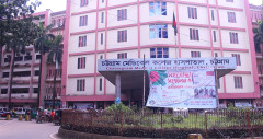 এবার কর্মবিরতির ডাক চট্টগ্রাম মেডিকেলের ইন্টার্ন চিকিৎসকদের