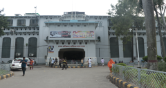 ঢাকা মেডিকেলের ইন্টার্ন চিকিৎসকদের কর্মবিরতি