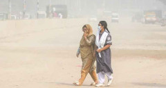 ঢাকার বাতাস আজ ‘সংবেদনশীলদের জন্য অস্বাস্থ্যকর’