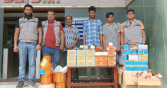 চিনি-লবণ মিশিয়ে নকল প্যাকেটে স্যালাইন তৈরি, গ্রেপ্তার ৩