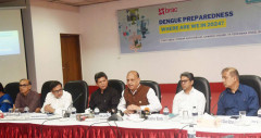 ‘ডেঙ্গুতে মাকে হারিয়েছি, আর কেউ যেন না হারায়’