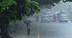৭২ ঘণ্টা ভারী বর্ষণের আভাস, ভূমিধসের আশঙ্কা