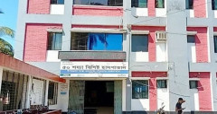 দুর্ঘটনায় আহত শিশুর মৃত্যু: টেকনাফ স্বাস্থ্য কমপ্লেক্সে হামলায় আহত ২