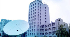 আরও ৪৮ ঘণ্টা ভারী বর্ষণের আভাস, সমুদ্রবন্দরে সতর্কতা