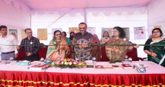 শিক্ষার্থীদের ট্রমা কাটাতে মানসিক স্বাস্থ্যসেবা পৌঁছানো জরুরি: ঢাবি ভিসি