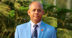 স্বাস্থ্যসেবা ও সচেতনতা সৃষ্টির অনন্য কারিগর অধ্যাপক জাকির হোসেন