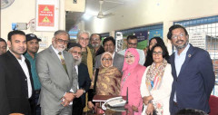 স্বাস্থ্য উপদেষ্টার আলোর ক্লিনিক পরিদর্শন