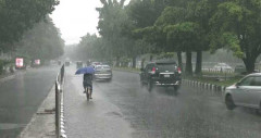 মেডিকেল শিক্ষার্থীদের ৫ দফা দাবিতে গণসমাবেশ