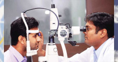 গরমে চোখের যত্নে করণীয়