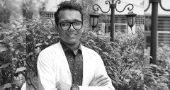 ঢাবির প্রফ পরীক্ষায় প্রথম অর্ভিন অদিত্য না ফেরার দেশে
