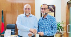 বিএমইউর ক্লিনিক্যাল অনকোলজি বিভাগের চেয়ারম্যান অধ্যাপক আকরাম হোসেন