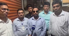 মিটফোর্ড ওষুধ মার্কেটে অভিযান, অনিবন্ধিত ওষুধ ও ইনসুলিন জব্দ