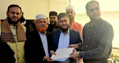 জুলাই যোদ্ধাদের নিয়ে ঢাকা-১৭ আসনের মনোনয়ন নিলেন ডা. খালিদুজ্জামান