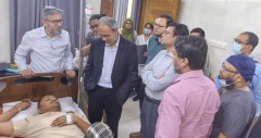 অসুস্থ সাবেক ছাত্রদল সভাপতি শ্রাবনকে দেখতে সোহরাওয়ার্দী হাসপাতালে ডা. রফিক