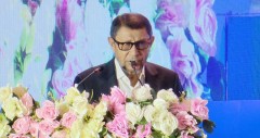 নবীন চিকিৎসকদের রাজনীতিতে টানবেন না: স্বাস্থ্যমন্ত্রী