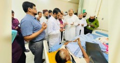 চট্টগ্রামে হামলায় আহত শিক্ষার্থীকে দেখতে হাসপাতালে এমপি সাইফুল আলম