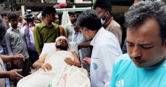 শরীয়তপুরে হামলার শিকার ডা. নাসিরকে এয়ার অ্যাম্বুলেন্সে ঢাকায় আনা হলো