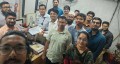 প্রধানমন্ত্রীর ব্যক্তিগত চিকিৎসকের কাছে স্মারকলিপি প্রদান ইন্টার্ন চিকিৎসক-শিক্ষার্থীদের