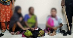 হাসপাতালে পকেটমার অভিযোগে নারী চক্রের ছয় সদস্য আটক