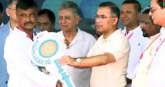 বাঁশখালীতে বন্যায় ক্ষতিগ্রস্তদের হাতে নতুন ঘরের চাবি তুলে দিলেন প্রধানমন্ত্রী