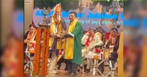 প্রান্তিকে চক্ষুসেবা ও গবেষণা: এসিওআইএন অ্যাওয়ার্ডে ভূষিত ডা. আসিফ