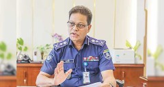 সরকার অনুমতি দিলে আমরা ক্রসফায়ারও করব: আইজিপি