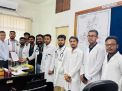 ছয় দফা দাবিতে আইএমসিতে ইন্টার্ন চিকিৎসক ও শিক্ষার্থীদের মানববন্ধন