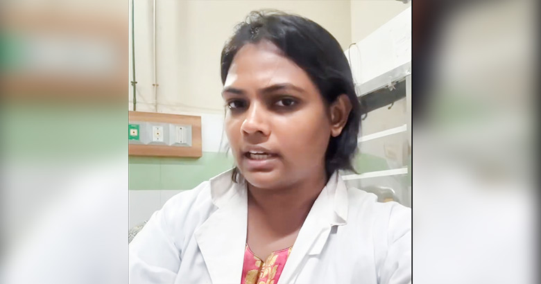 জরুরি-ওয়ার্ডের ভিড়ে সাধারণ রোগীকে ক্যানুলা পরিয়ে দিতে না পারায় নারী চিকিৎসককে হেনস্তা