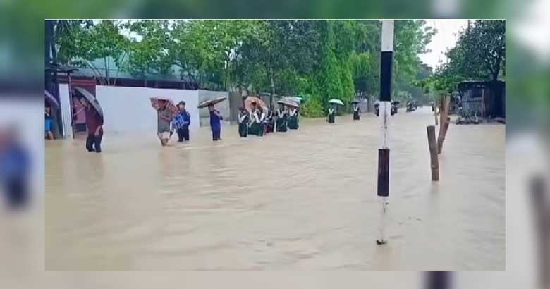 বন্যা পরিস্থিতির অবনতি: চট্টগ্রামের ৫ জেলায় শনিবারের এইচএসসি পরীক্ষা স্থগিত