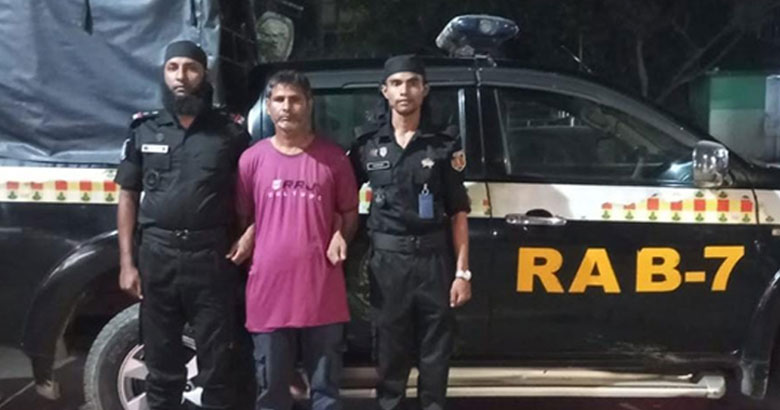 চট্টগ্রাম মেডিকেলে রোগীকে ধর্ষণ : যাবজ্জীবন দণ্ডপ্রাপ্ত আসামি গ্রেপ্তার