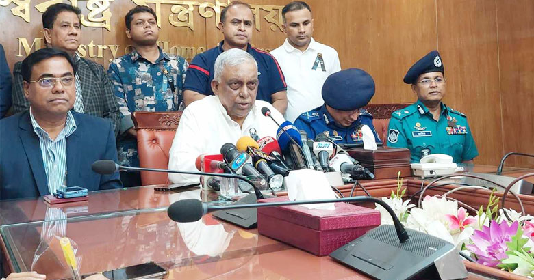 ঢাকা-গাজীপুর-নরসিংদীতে কারফিউ চলবে: স্বরাষ্ট্রমন্ত্রী