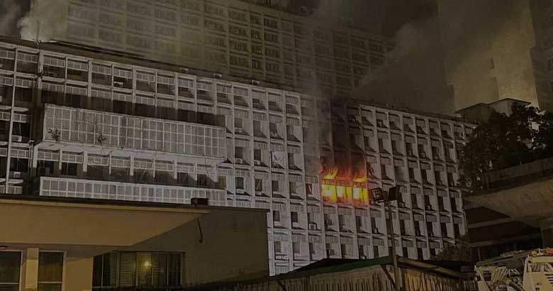 সচিবালয়ে ভয়াবহ আগুন, অর্থসহ একাধিক মন্ত্রণালয়ের নথি পোড়ার শঙ্কা
