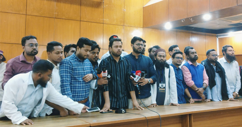 ভাতা বৃদ্ধির প্রজ্ঞাপন মেনে নিলেন প্রশিক্ষণার্থী চিকিৎসকরা, কাজে ফেরার ঘোষণা