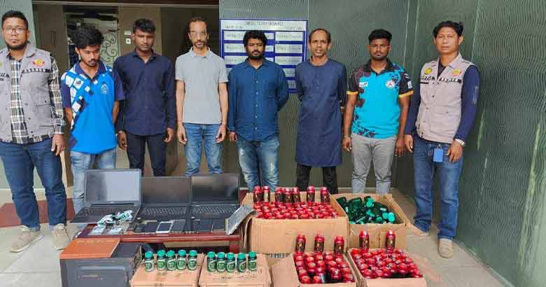 অধ্যাপক প্রাণ গোপালের নামে পেজ খুলে ভেজাল ওষুধ বিক্রি, আটক ৬