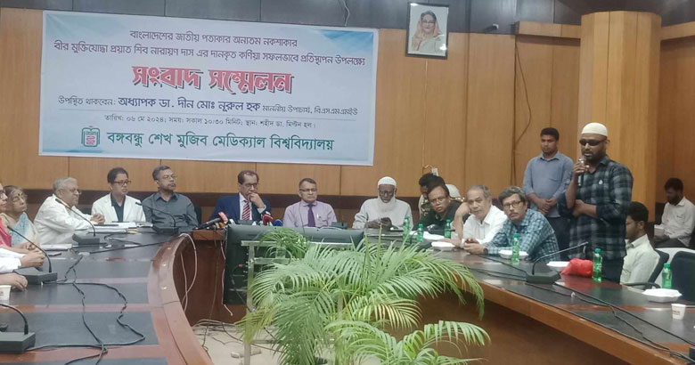 শিবনারায়ণ দাশের চোখে আলো দেখছেন মশিউর-আবুল কালাম