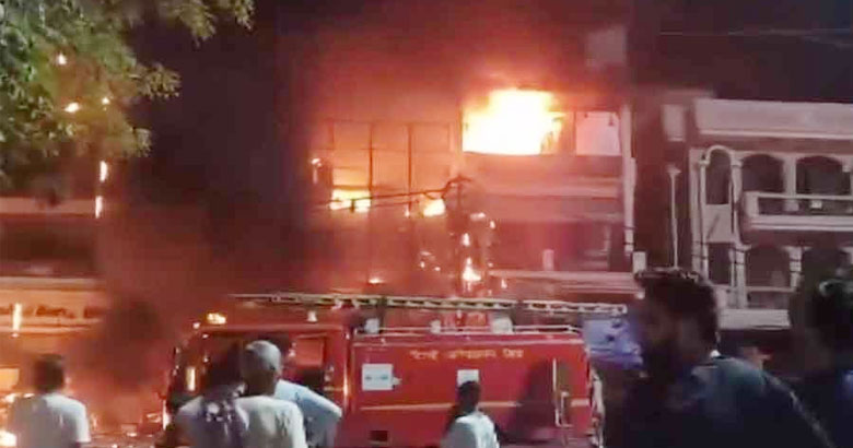 দিল্লির শিশু হাসপাতালে ভয়াবহ আগুন, সাত নবজাতকের মৃত্যু
