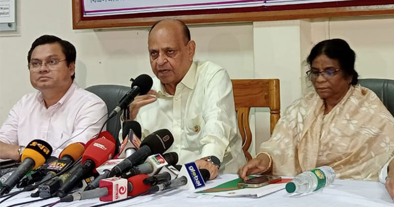 ঢামেকে সাংবাদিকদের সঙ্গে যেন বিবাদ না হয়, পরিচালককে স্বাস্থ্যমন্ত্রী