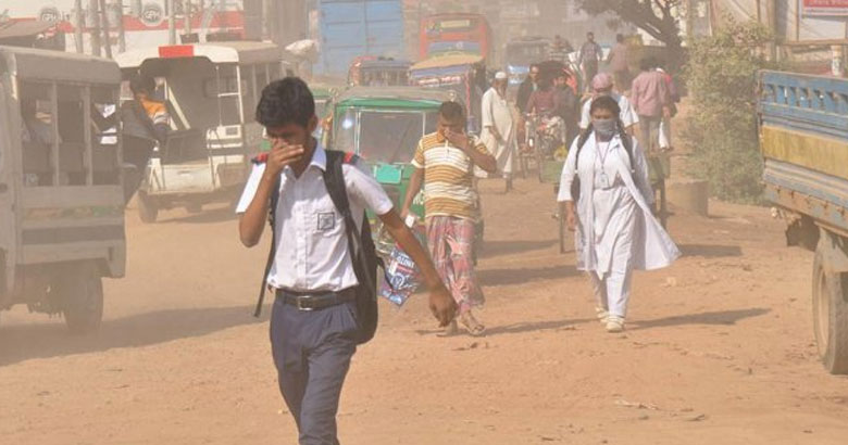বায়ুদূষণের তালিকায় ১০ নম্বরে ঢাকা
