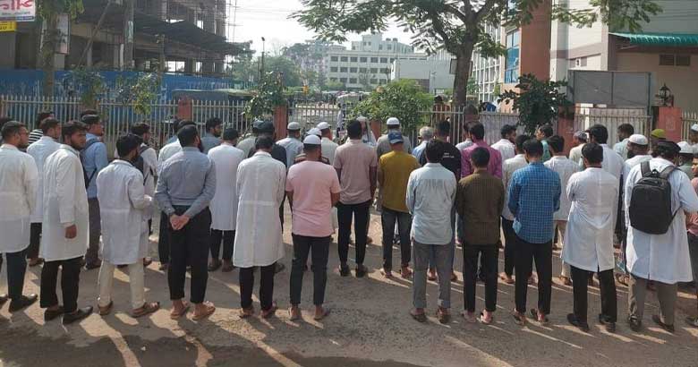 খুলনা মেডিকেলে হামাস প্রধান সিনাওয়ারের গায়েবানা জানাজা অনুষ্ঠিত