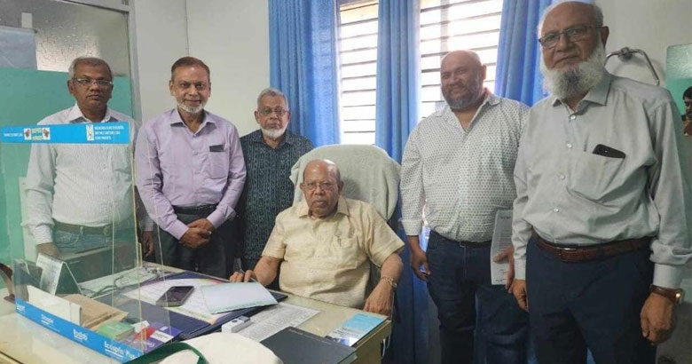 ওষুধের কাঁচামাল শিল্পে পরনির্ভরতা কমাতে গুরুত্ব দিচ্ছে সংস্কার কমিশন