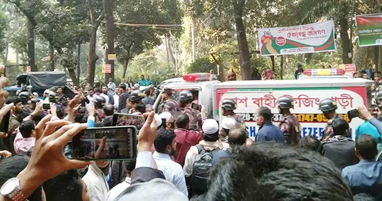 শহীদ ওসমান হাদির লাশের ময়নাতদন্ত সম্পন্ন, দুপুর ২টায় জানাজা