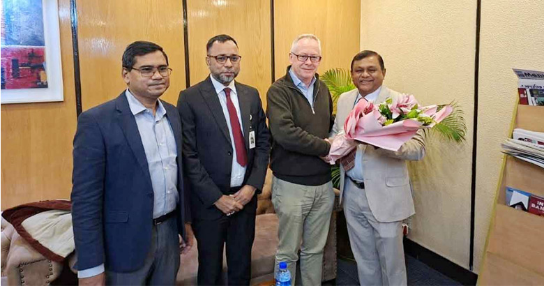খালেদা জিয়ার চিকিৎসা: যুক্তরাজ্যের চিকিৎসক দলের প্রধান ঢাকায়