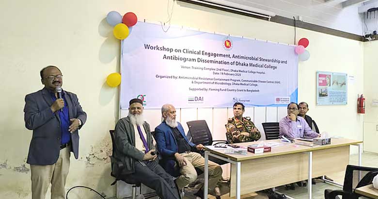 ‘আন্তর্জাতিক নীতিমালা ও ওষুধের কার্যকারিতা অনুসরণ করে অ্যান্টিবায়োটিক দিতে হবে’