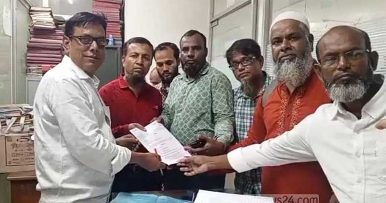 ছয় দফা দাবিতে স্বাস্থ্য সহকারীদের চলমান কর্মবিরতি আংশিক স্থগিত