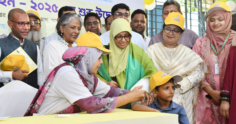 সারাদেশে টাইফয়েড টিকাদান শুরু, আওতায় আসবে জন্মসনদ না থাকা শিশুরাও