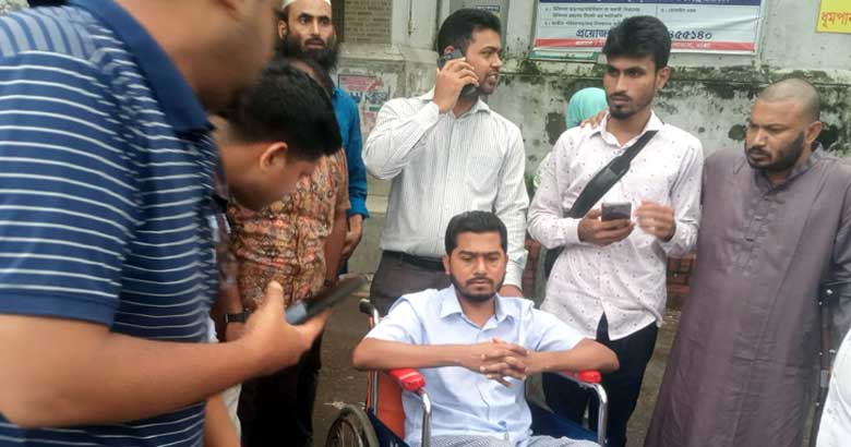 হাসপাতাল থেকে ছাড়পত্র পেলেন নুর