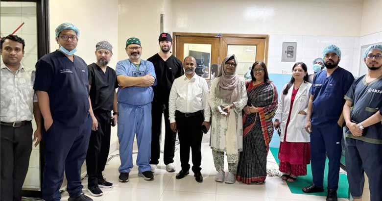 বিএমইউতে অকার্যকর দাঁত অপসারণ করে চোয়ালে সফল ‘সাবপেরিওস্টিয়াল ডেন্টাল ইমপ্ল্যান্ট’