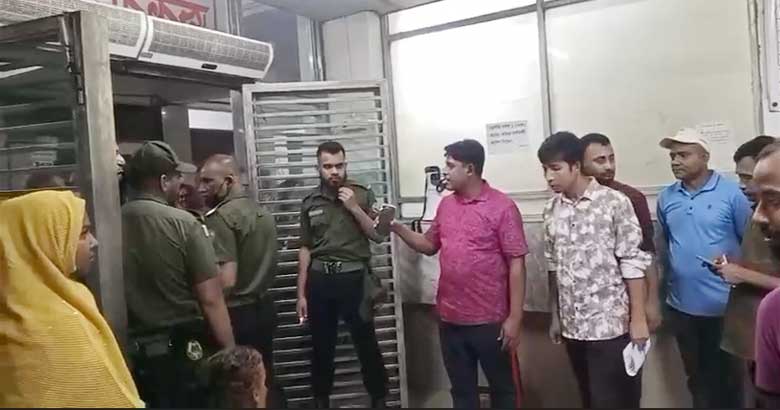 জীবানুমুক্ত ও সুশৃঙ্খল পরিবেশ নিশ্চিতে নিউরোসায়েন্সেস হাসপাতালে বিশেষ অভিযান
