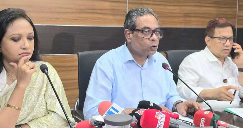 প্রতিবন্ধী শিশুদের মূলধারার শিক্ষাব্যবস্থায় আনতে কাজ চলছে: স্বাস্থ্য প্রতিমন্ত্রী